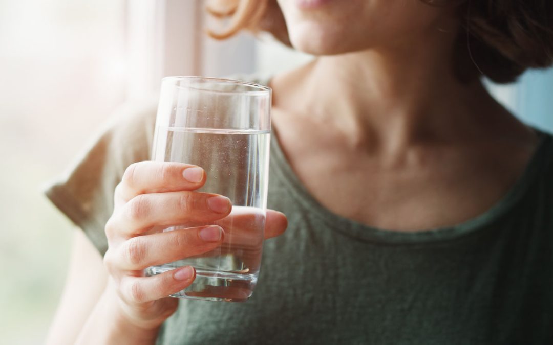 8 razones para beber agua filtrada